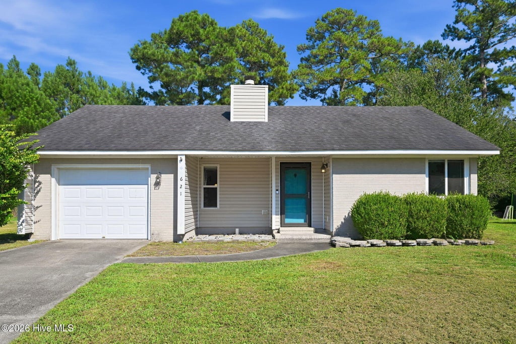 Photo of 621 Walden Place, Jacksonville, NC 28546 (MLS # 100600283)