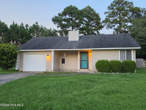 Photo of 621 Walden Place, Jacksonville, NC 28546 (MLS # 100600283)