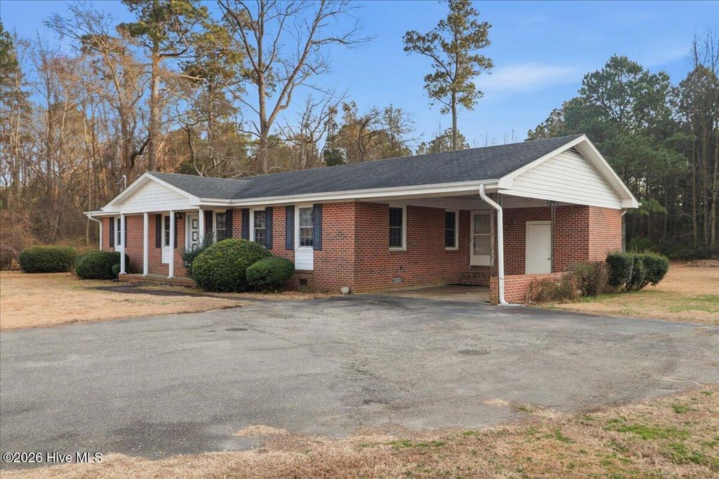 Photo of 4416 Us Highway 13 N, Goldsboro, NC 27534 (MLS # 100547246)