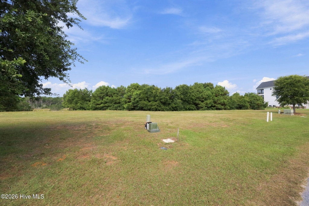 Photo of 617 Cannonsgate Drive, Newport, NC 28570 (MLS # 100605418)