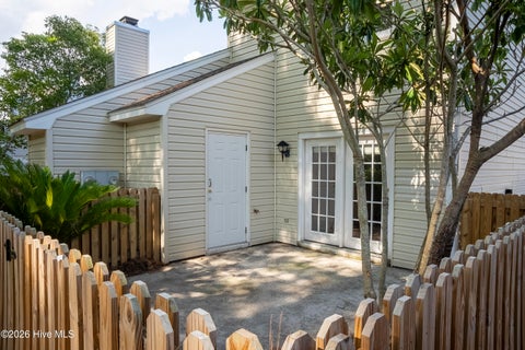 Tiny photo for 137 Lullwater Drive #Apt B, Wilmington, NC 28403 (MLS # 100588321)