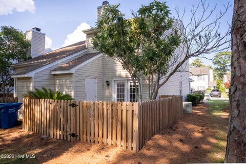 Tiny photo for 137 Lullwater Drive #Apt B, Wilmington, NC 28403 (MLS # 100588321)