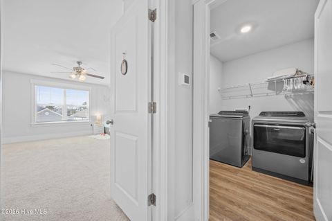 Tiny photo for 502 Edgewater Way, Surf City, NC 28445 (MLS # 100561686)