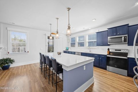 Tiny photo for 502 Edgewater Way, Surf City, NC 28445 (MLS # 100561686)