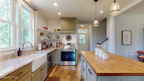 Tiny photo for 708 N Sunset Street, Atkinson, NC 28421 (MLS # 100578962)