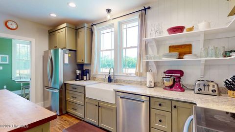 Tiny photo for 708 N Sunset Street, Atkinson, NC 28421 (MLS # 100578962)