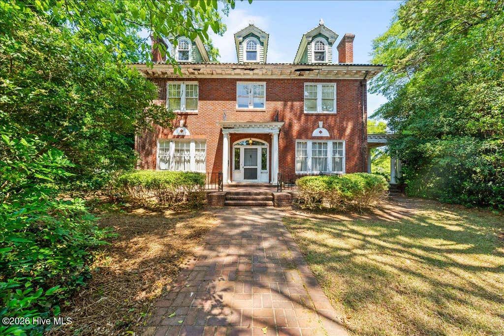 Photo of 807 Fayetteville Road, Rockingham, NC 28379 (MLS # 100581781)