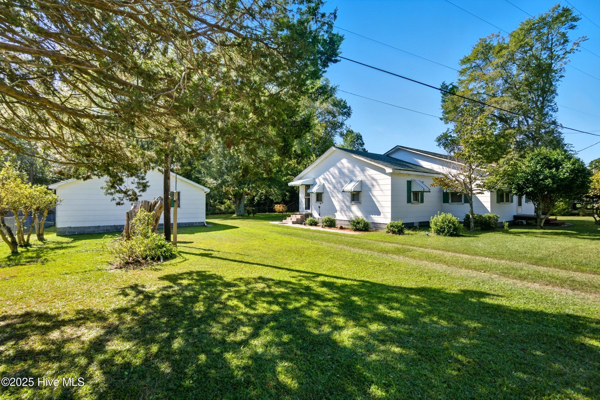 Maple, North Carolina 27956, United States, 3 Bedrooms Bedrooms, ,2 BathroomsBathrooms,Residential,Active,255898