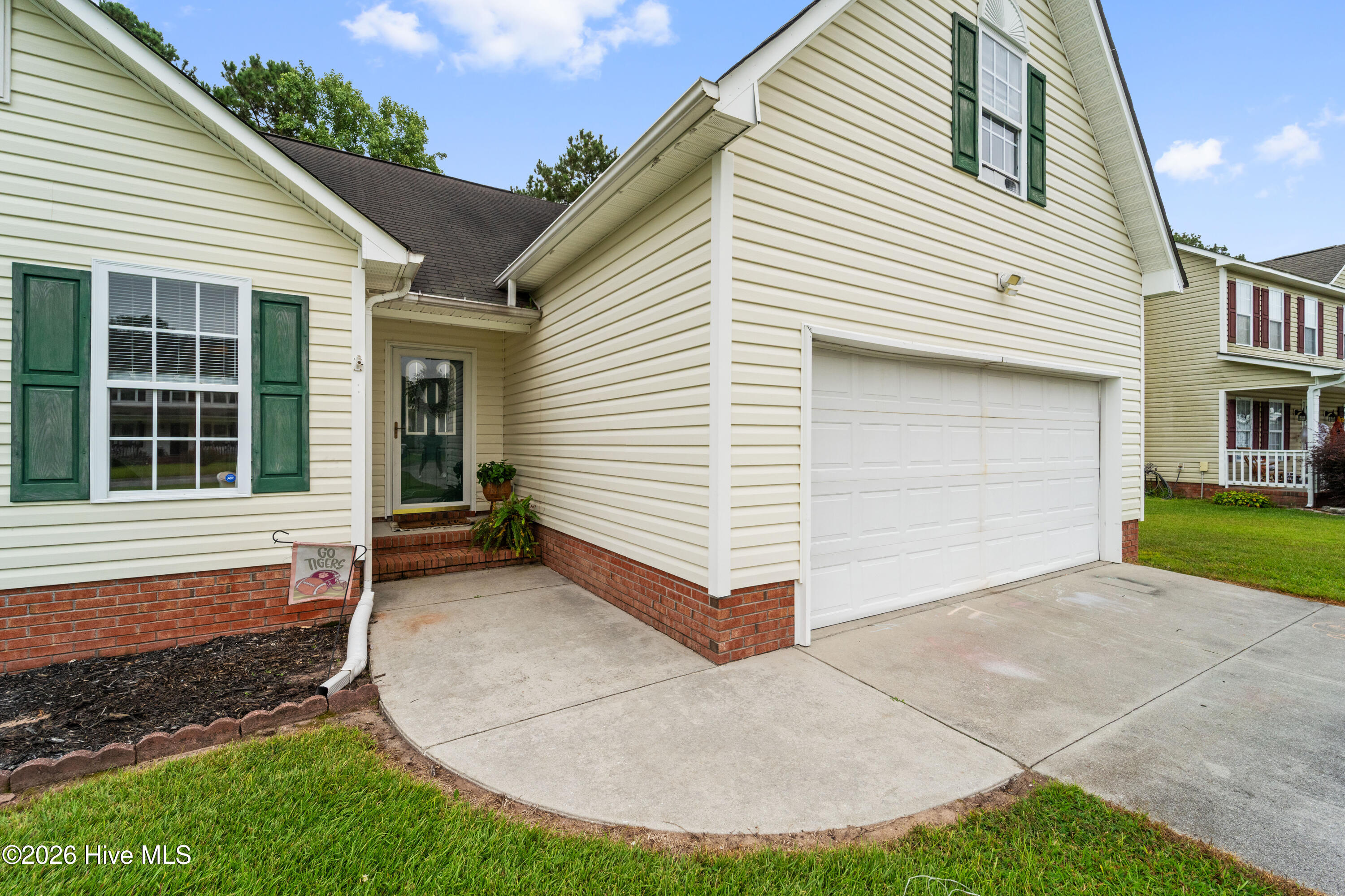 183 Bridlewood Drive