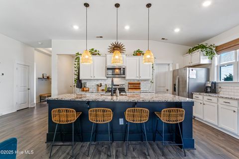 Tiny photo for 310 Edgewater Way, Surf City, NC 28445 (MLS # 100545579)