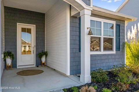 Tiny photo for 310 Edgewater Way, Surf City, NC 28445 (MLS # 100545579)