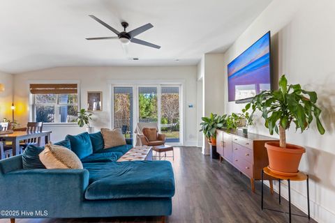 Tiny photo for 310 Edgewater Way, Surf City, NC 28445 (MLS # 100545579)