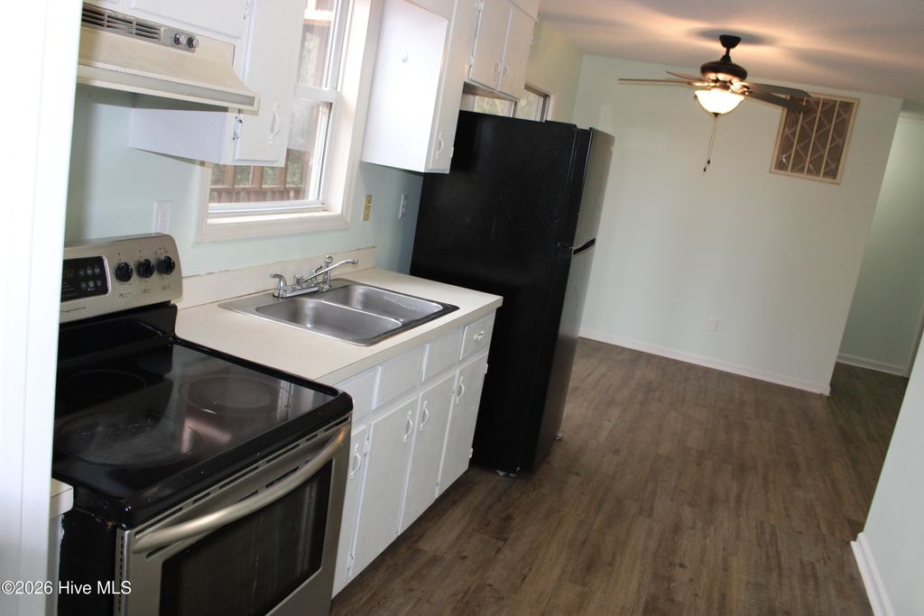 Photo of 136 Highland Drive, West End, NC 27376 (MLS # 100559121)