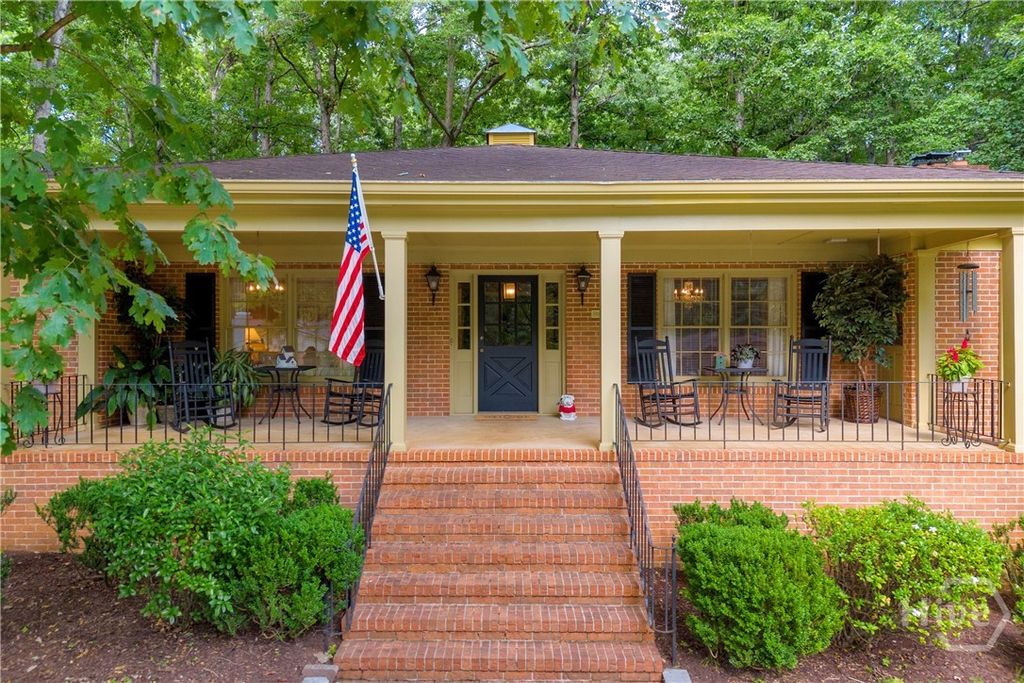 Photo of 155 Devereux Drive, Athens, GA 30606 (MLS # CL352665)