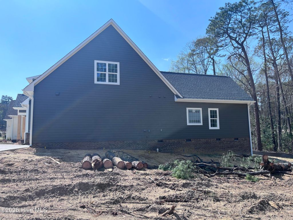 Photo of 613 Jumper Court, Southern Pines, NC 28387 (MLS # 100564728)