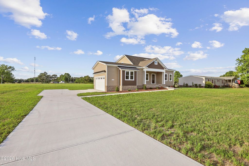 Photo of 147 Conover Road, La Grange, NC 28551 (MLS # 100574051)