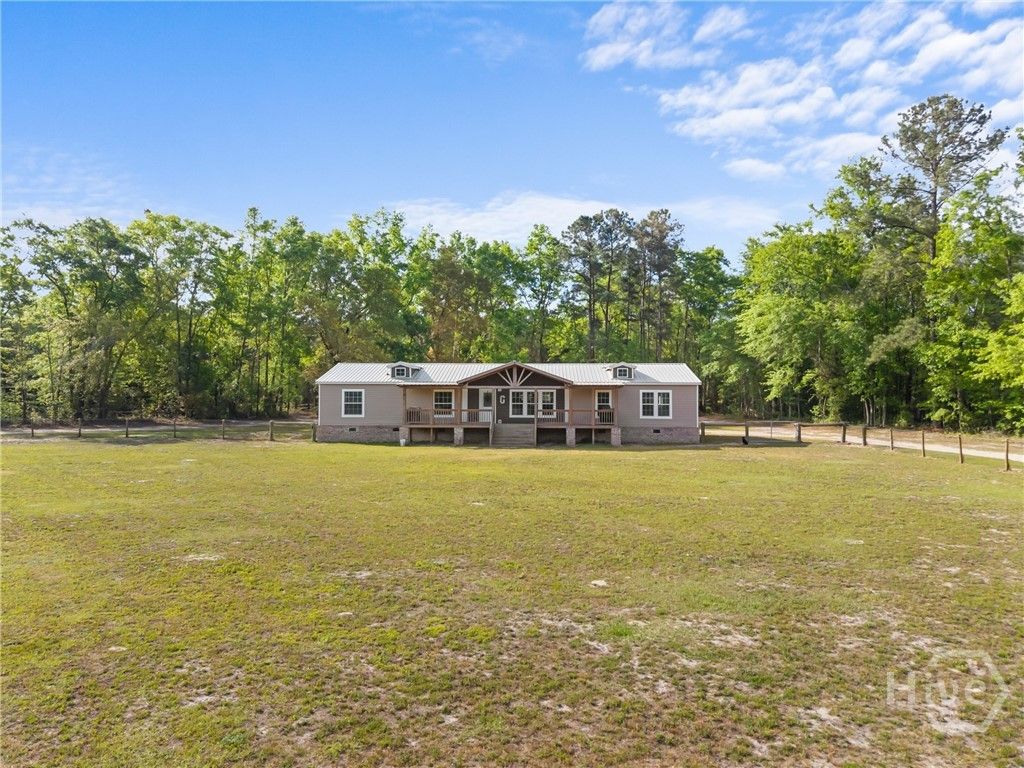 Photo of 1120 Hudsons Ferry Road, Newington, GA 30446 (MLS # SA353002)