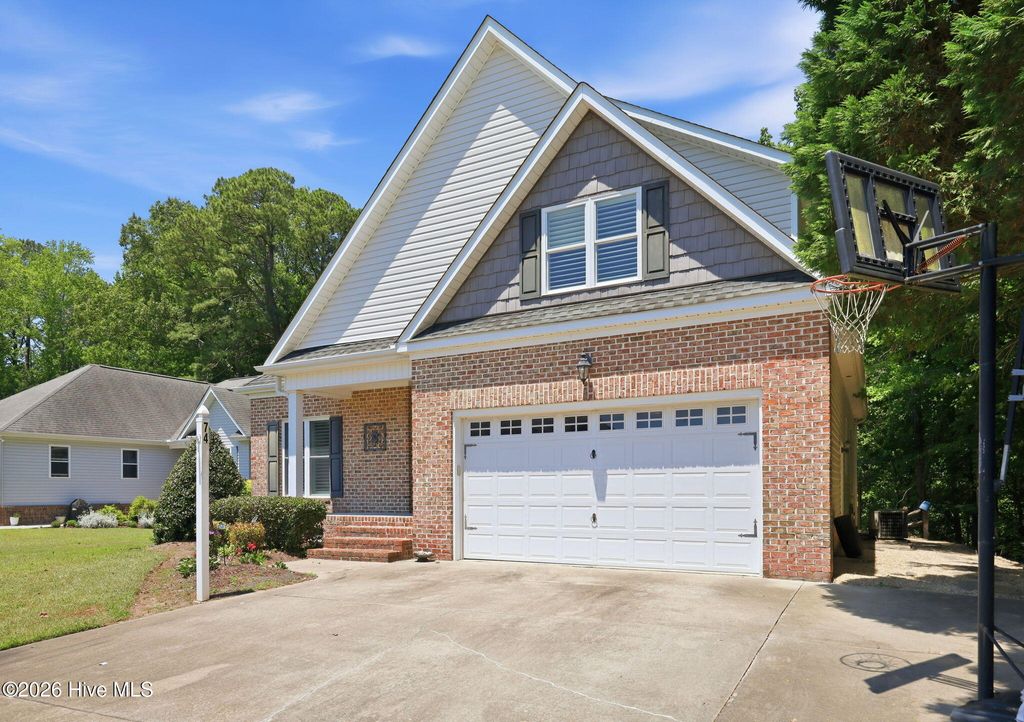 Photo of 74 Hannah Drive, Chocowinity, NC 27817 (MLS # 100575476)