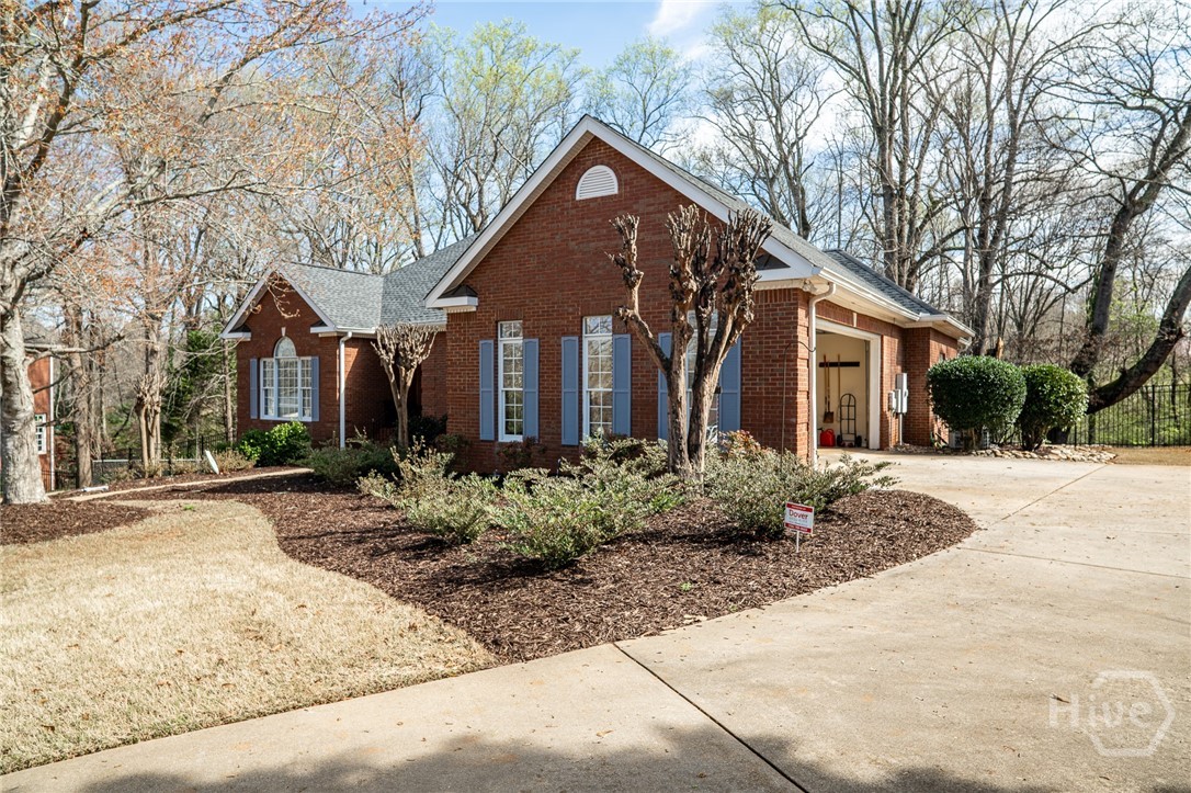 1071 Waterford Court