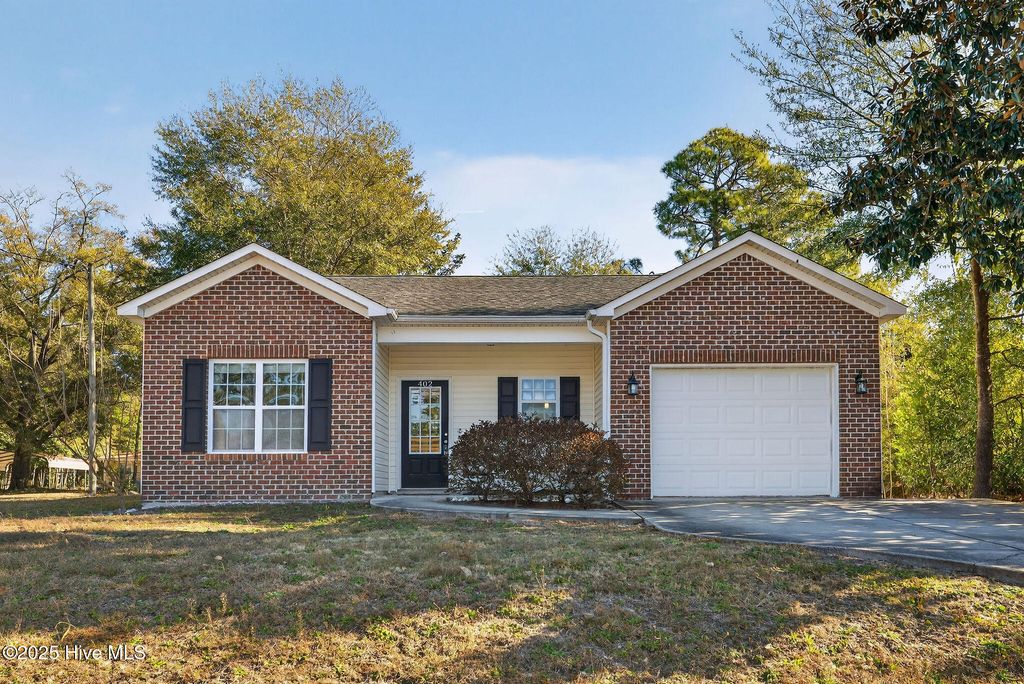 Photo of 402 Governors Road, Wilmington, NC 28411 (MLS # 100545937)