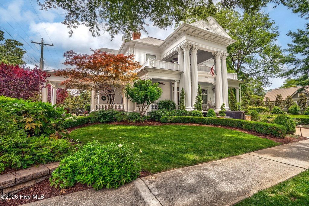 Photo of 1109 N Main Street, Tarboro, NC 27886 (MLS # 100542095)