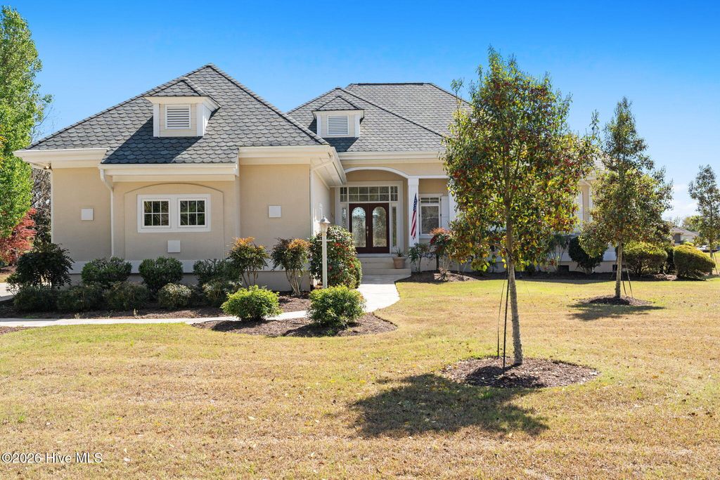 Photo of 101 Windsor Circle SW, Ocean Isle Beach, NC 28469 (MLS # 100564967)