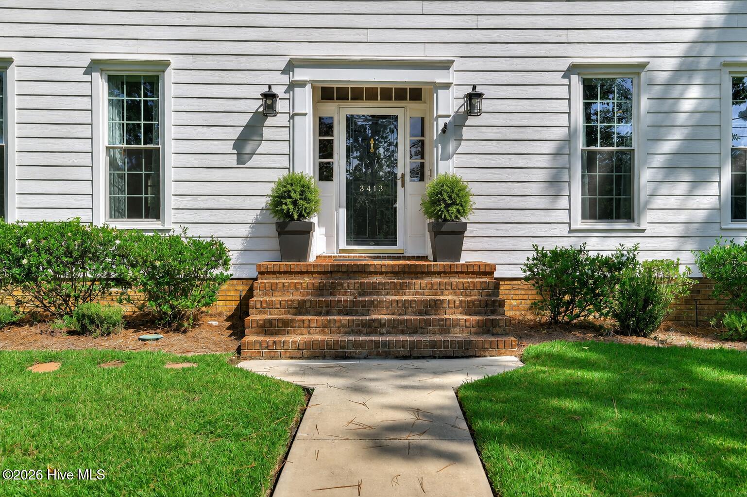 3413 Kerry Place