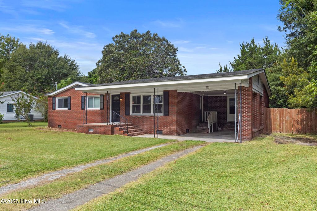 Photo of 113 Ketner Boulevard, Havelock, NC 28532 (MLS # 100529658)