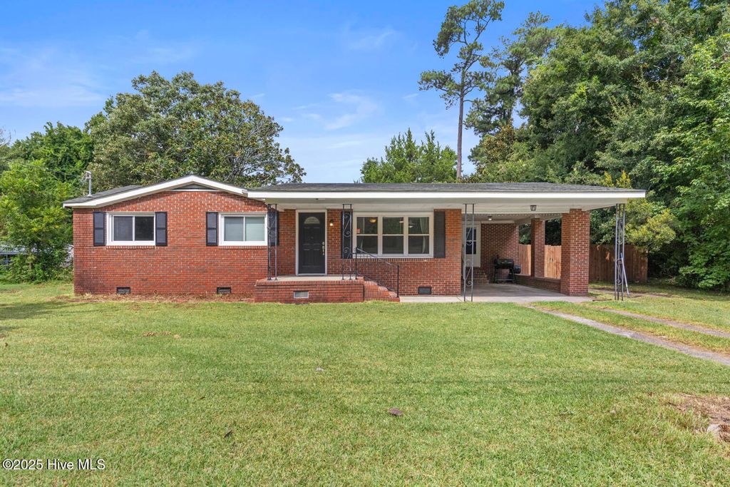 Photo of 113 Ketner Boulevard, Havelock, NC 28532 (MLS # 100529658)