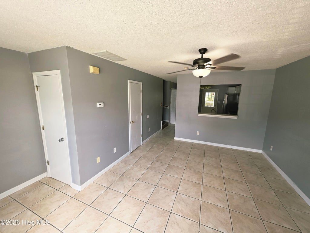 Photo of 1073 W Pueblo Drive, Jacksonville, NC 28546 (MLS # 100603330)
