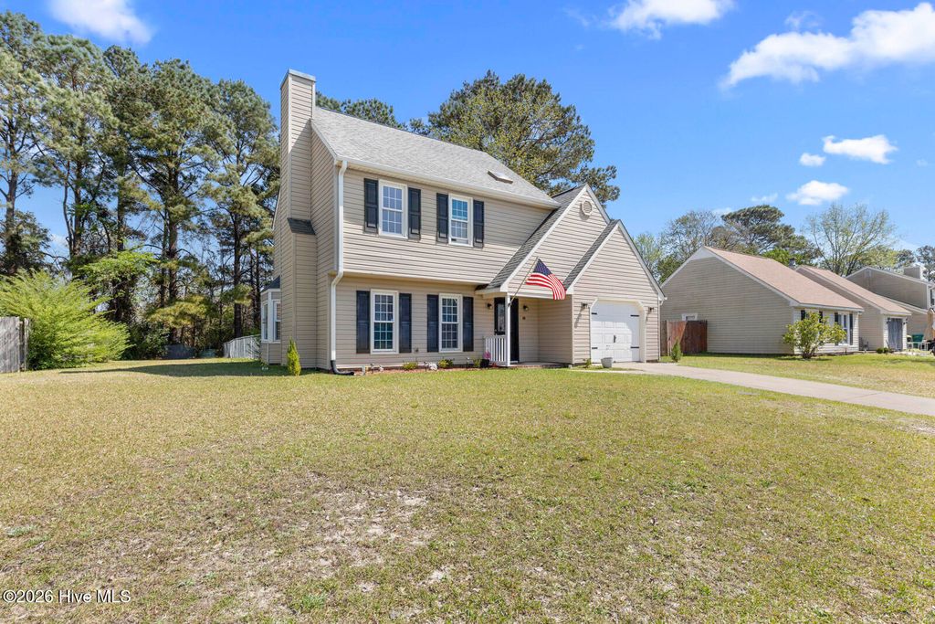 Photo of 106 Horse Shoe Bend, Jacksonville, NC 28546 (MLS # 100563298)