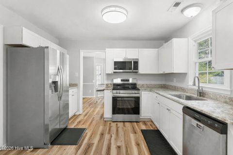 Tiny photo for 106 Horse Shoe Bend, Jacksonville, NC 28546 (MLS # 100563298)