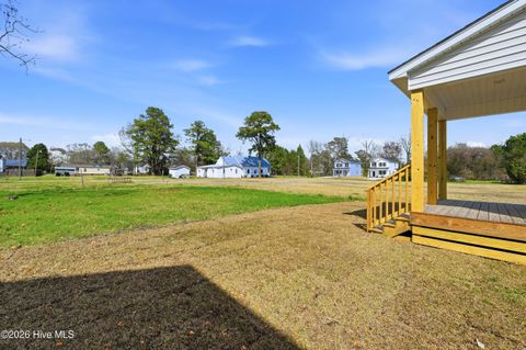 Tiny photo for 708 W Hayes Street, Burgaw, NC 28425 (MLS # 100559530)