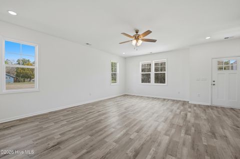 Tiny photo for 708 W Hayes Street, Burgaw, NC 28425 (MLS # 100559530)