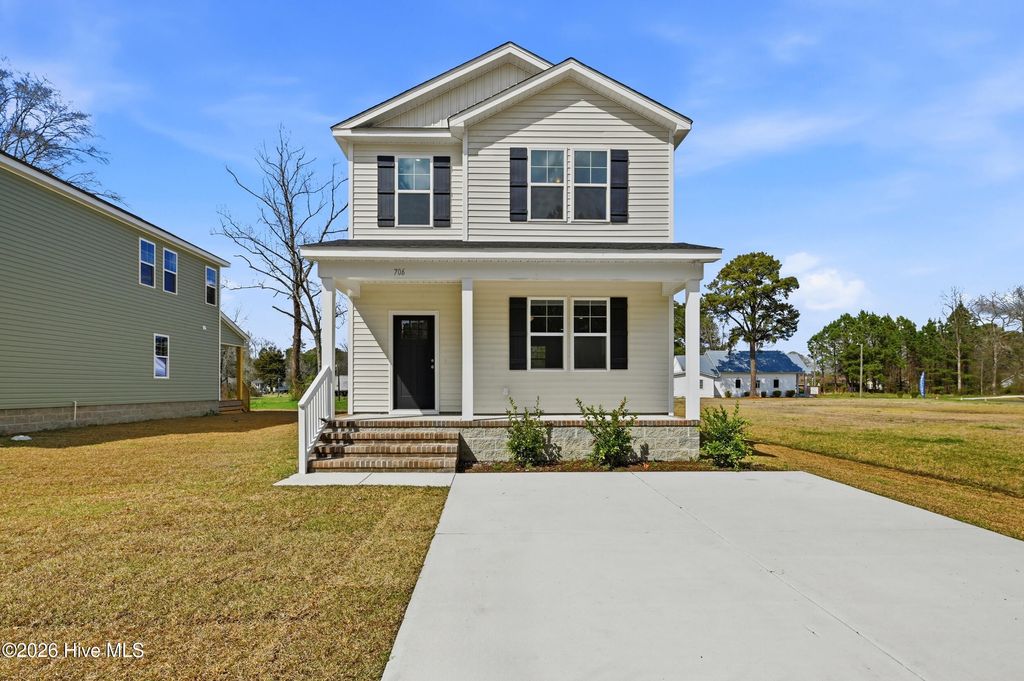 Photo of 708 W Hayes Street, Burgaw, NC 28425 (MLS # 100559530)