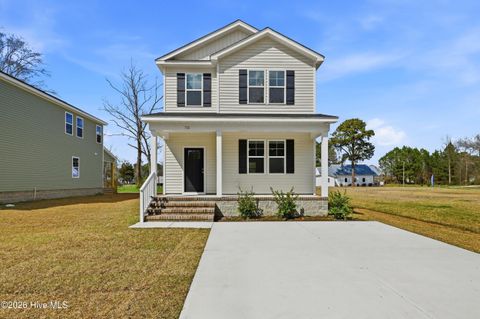 708 W Hayes Street Burgaw NC 28425