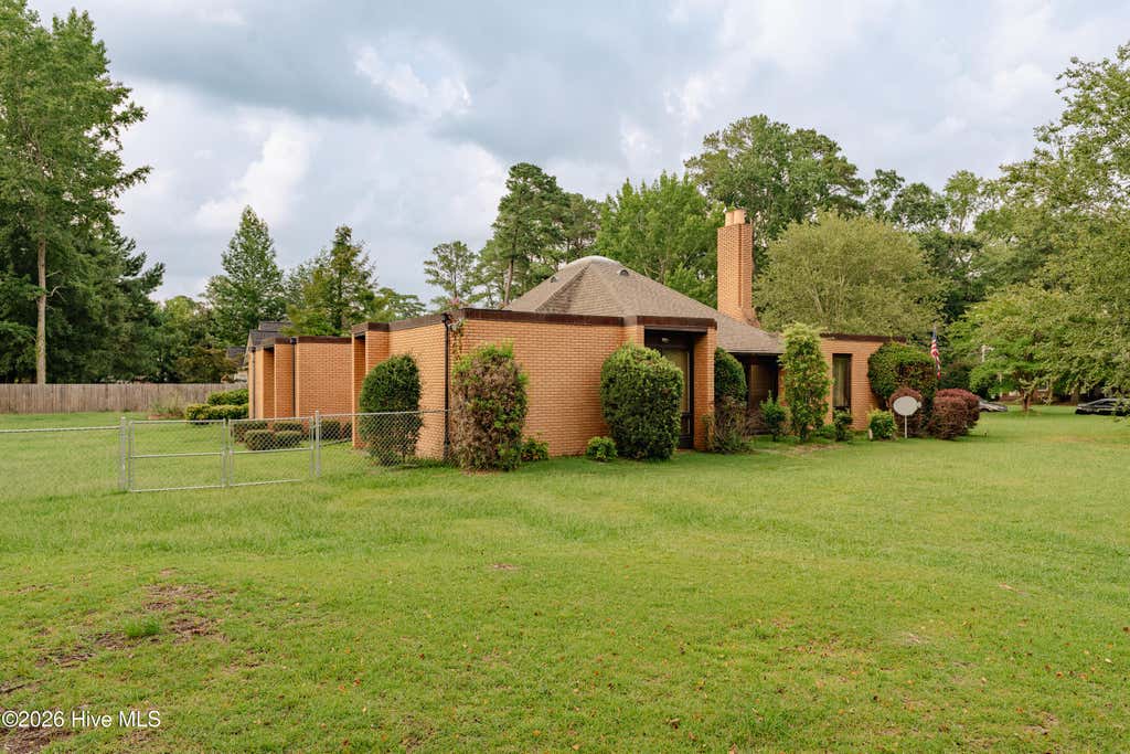Photo of 1900 Pawnee Drive, Kinston, NC 28504 (MLS # 100596110)