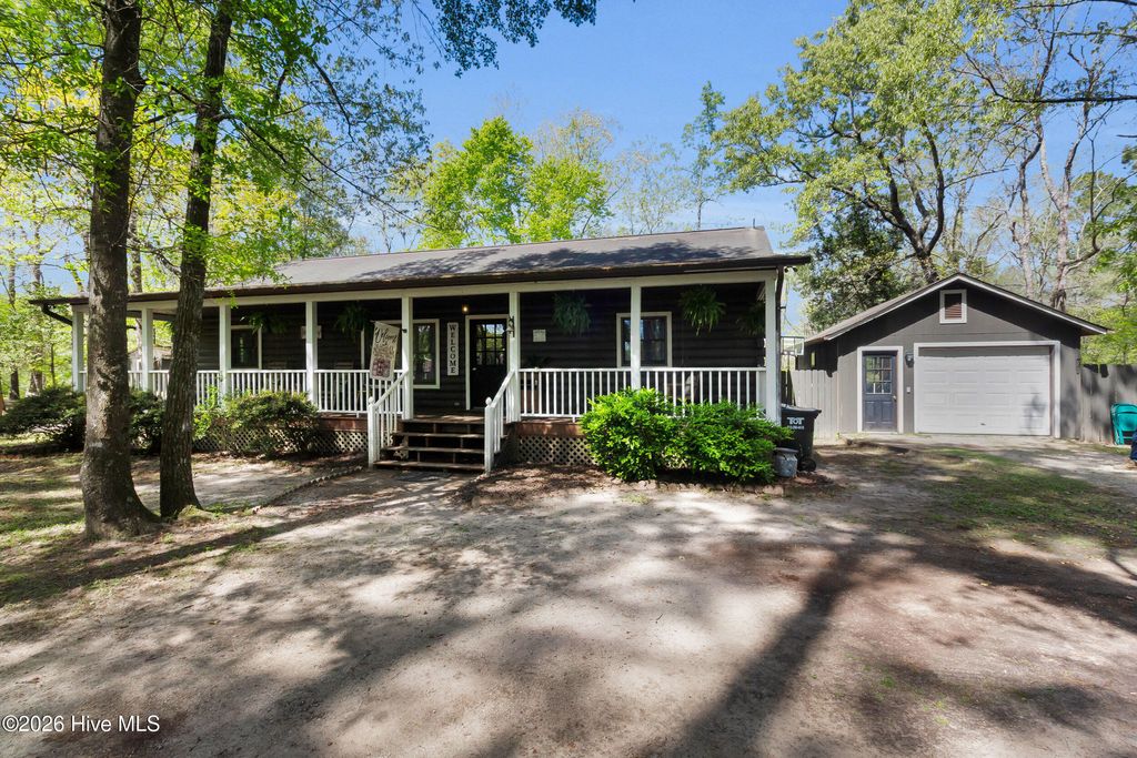 Photo of 161 Paul Drive, Trenton, NC 28585 (MLS # 100565257)