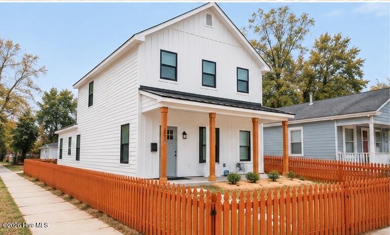 624 S 8th Street