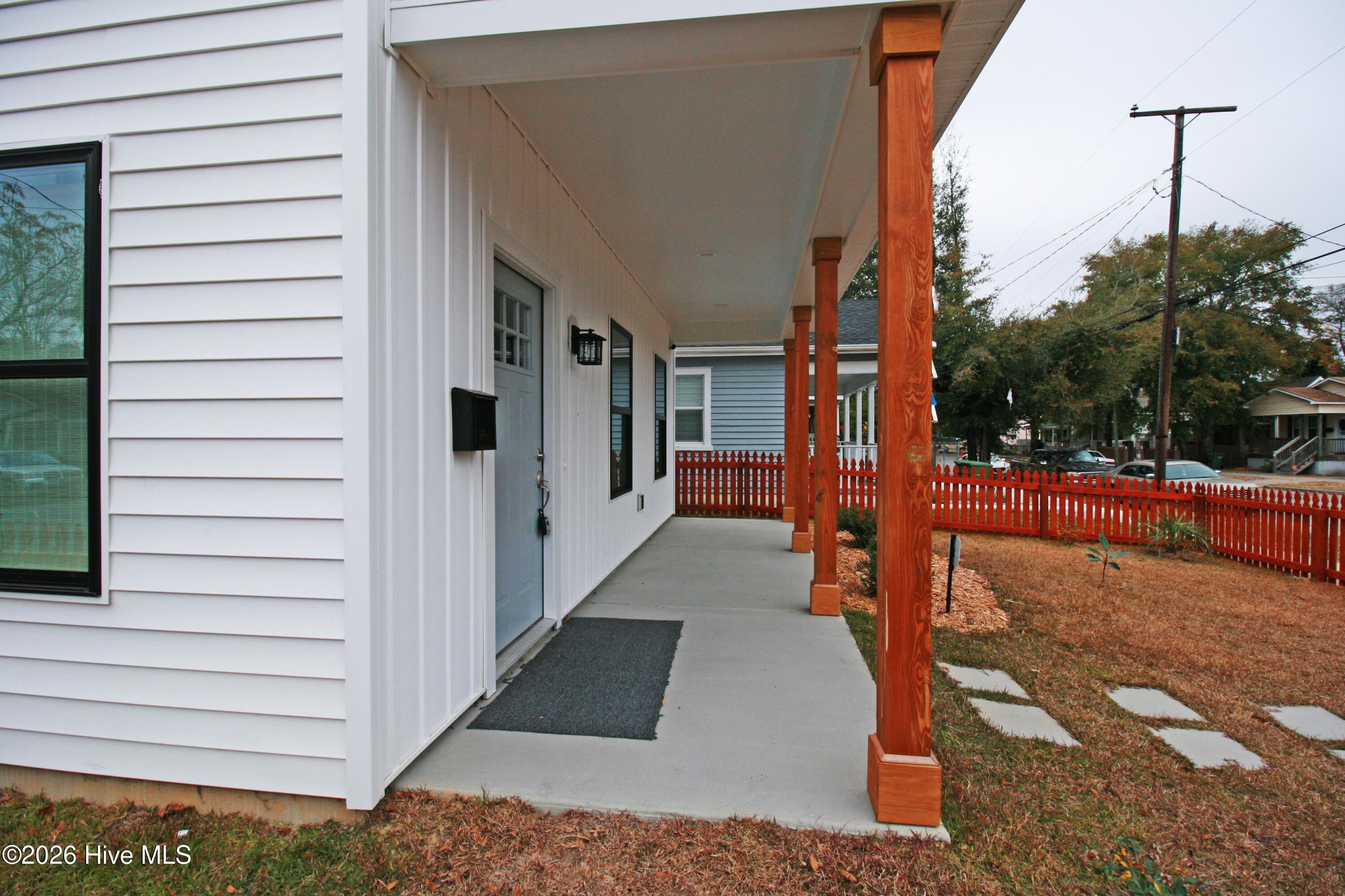 624 S 8th Street