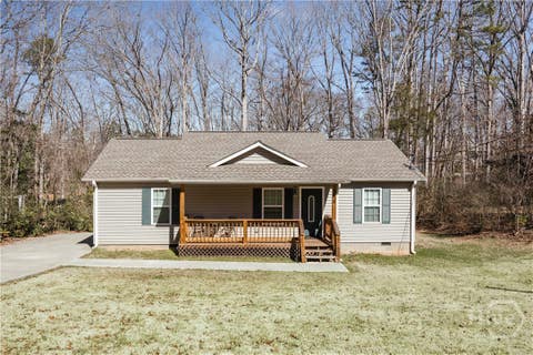 Homes For Sale - 58 Teepee Lane<br/> Lavonia, GA 30553