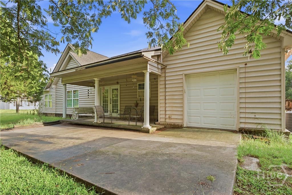 Photo of 1006 US-80, Bloomingdale, GA 31302 (MLS # SA362254)