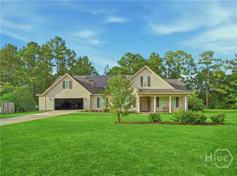Photo of 1006 US-80, Bloomingdale, GA 31302 (MLS # SA362254)