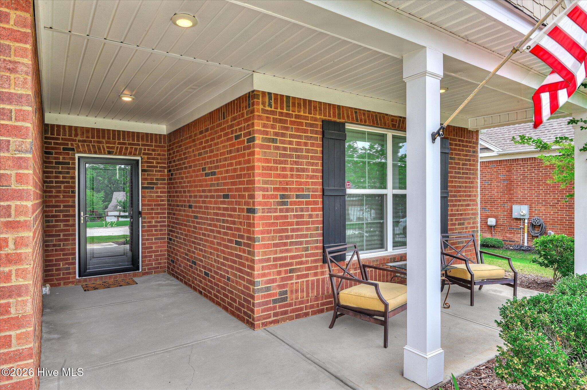 122 Fitzsimmons Drive