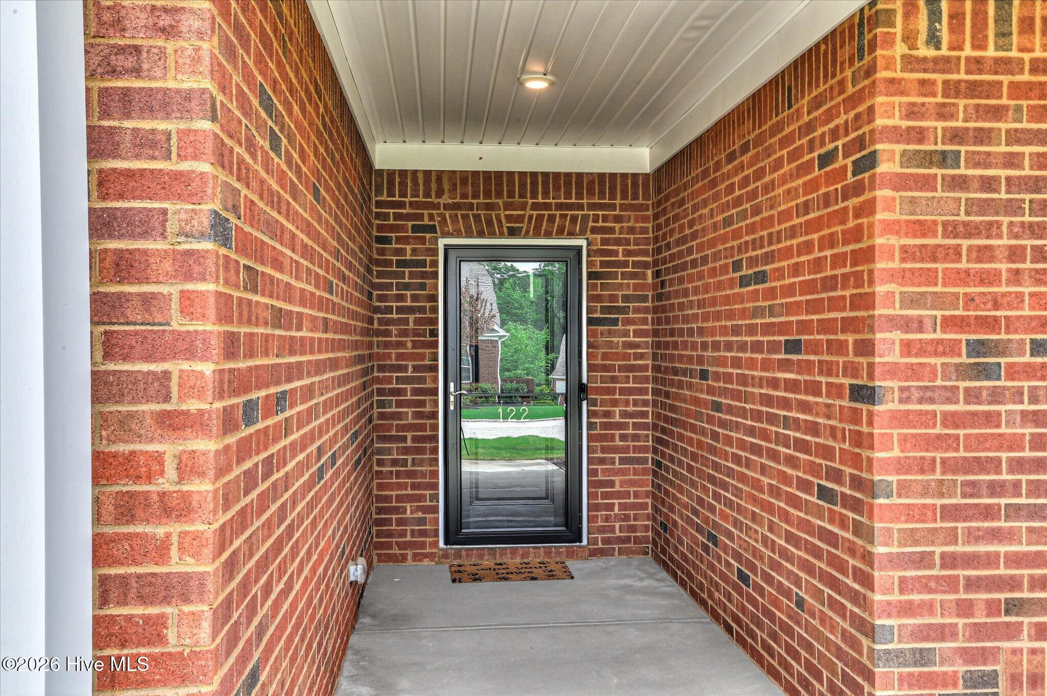 122 Fitzsimmons Drive