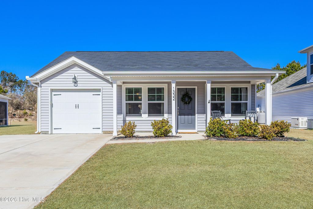 Photo of 1332 Cadbury Castle Drive SE, Bolivia, NC 28422 (MLS # 100553713)