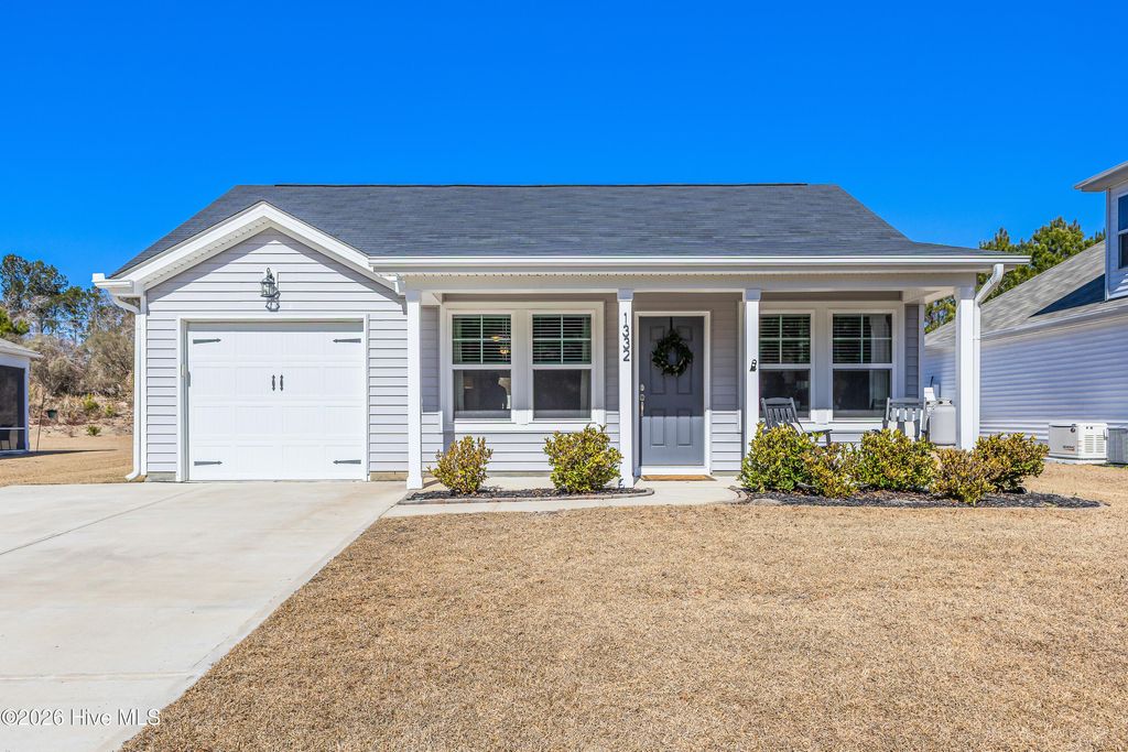 Photo of 1332 Cadbury Castle Drive SE, Bolivia, NC 28422 (MLS # 100553713)