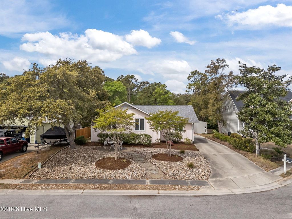 Photo of 503 Fern Creek Lane, Carolina Beach, NC 28428 (MLS # 100565896)