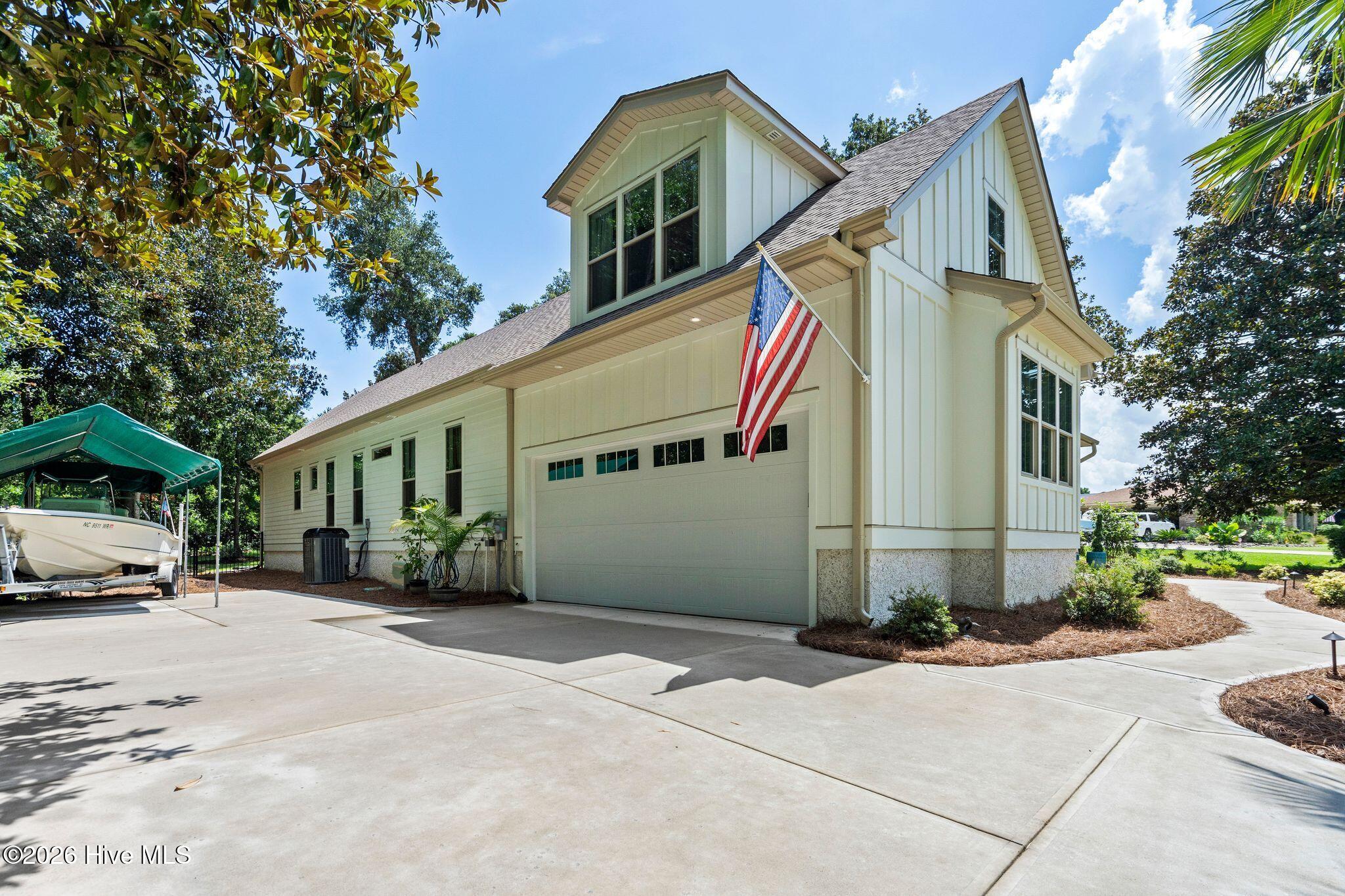 204 Gull Road