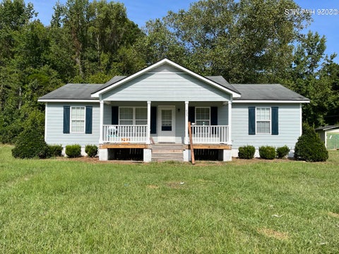 Homes For Sale - 635 Core Point Road<br/> Beaufort County, Blounts Creek, NC 27814